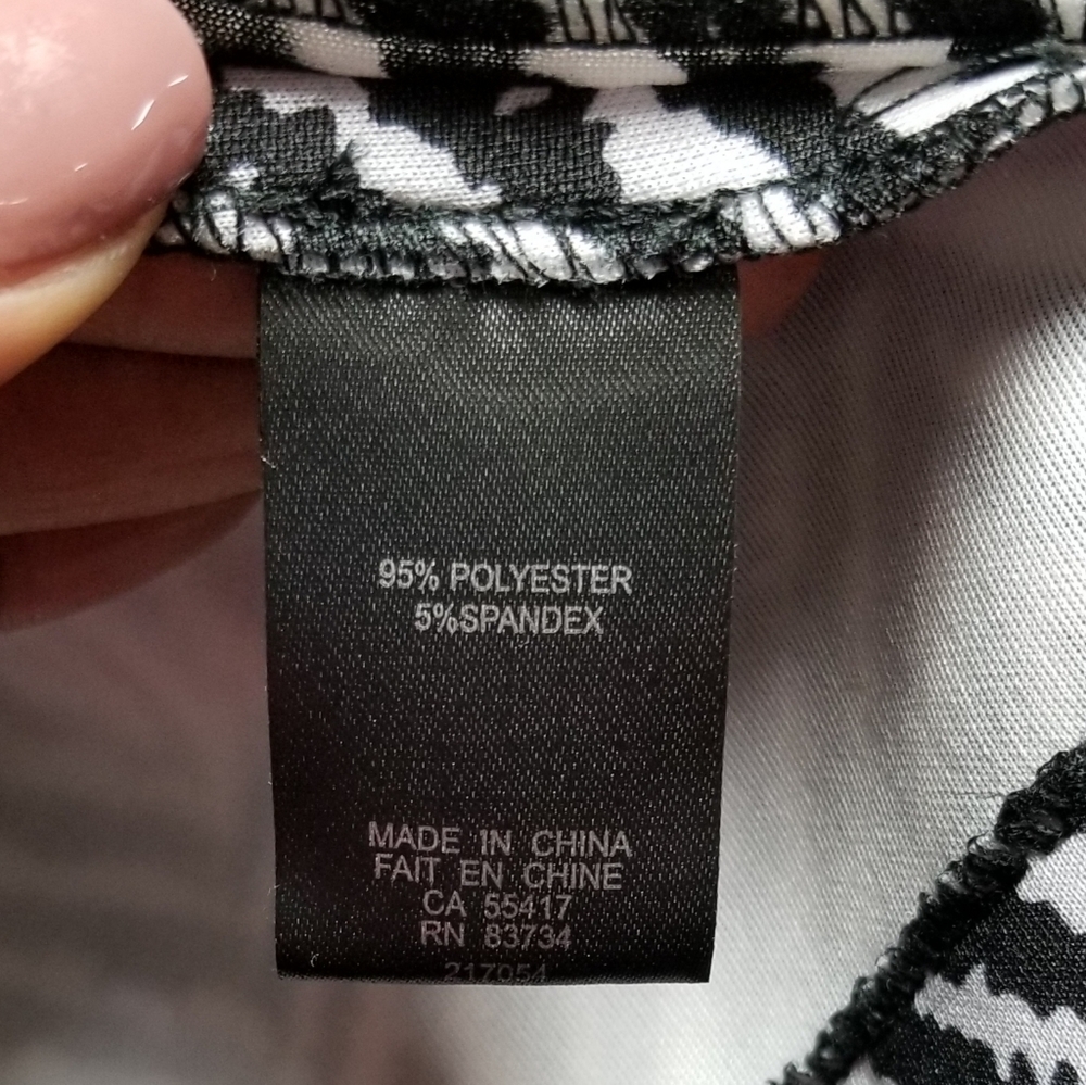 Jolibel Black and Cream Jacket - Picture 4 of 4